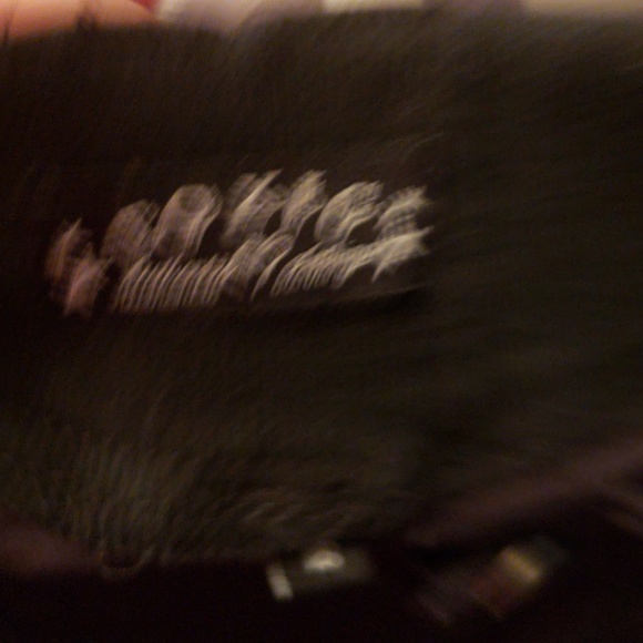 Shorts - Picture 4 of 5